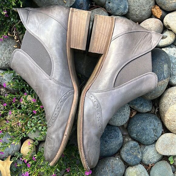 Paul Green JAY WINGTIP TRUFFEL(GRAY) LEATHER CHELSEA BOOTS, Size UK 7/US 9.5 - Picture 6 of 12